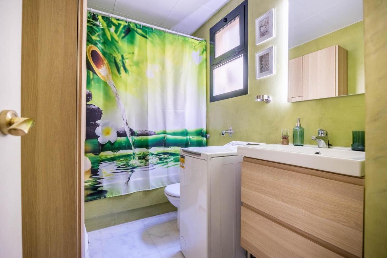 Slava Luxury Suite Севилья Экстерьер фото