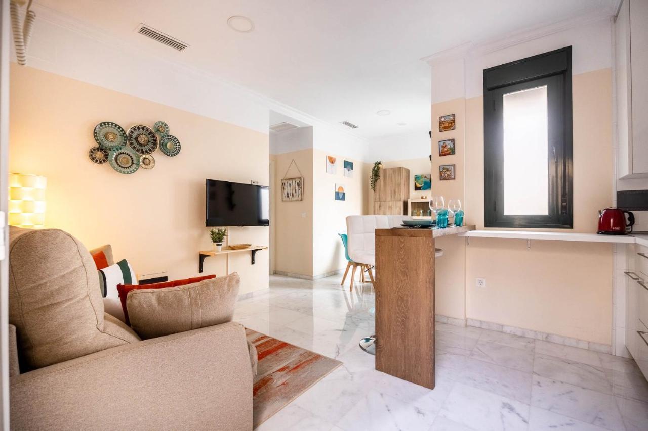 Slava Luxury Suite Севилья Экстерьер фото